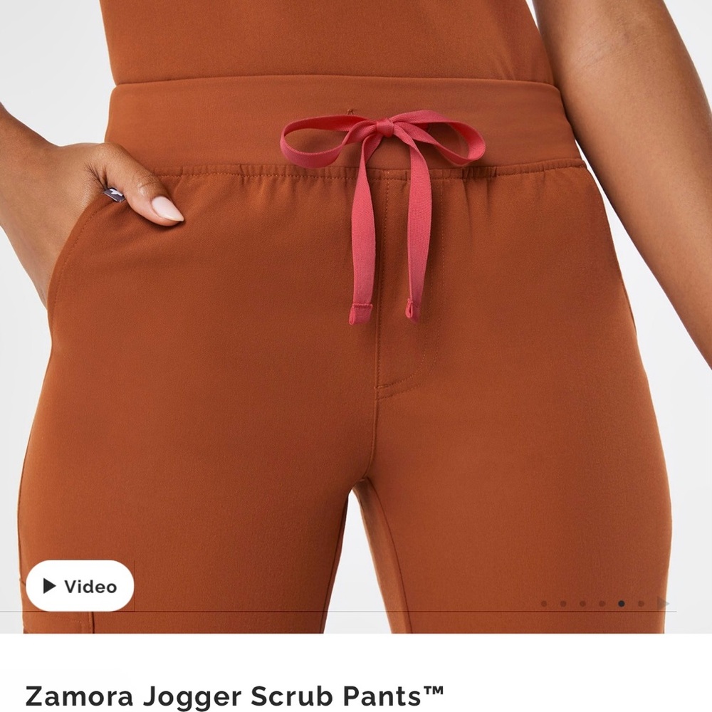 NWT FIGS Zamora Jogger Scrub Pants | Dirty Chai | Small